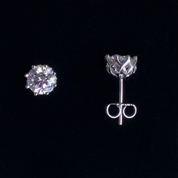 Jewelry - NEW 925 Sterling Silver Cubic Zirconia Studs